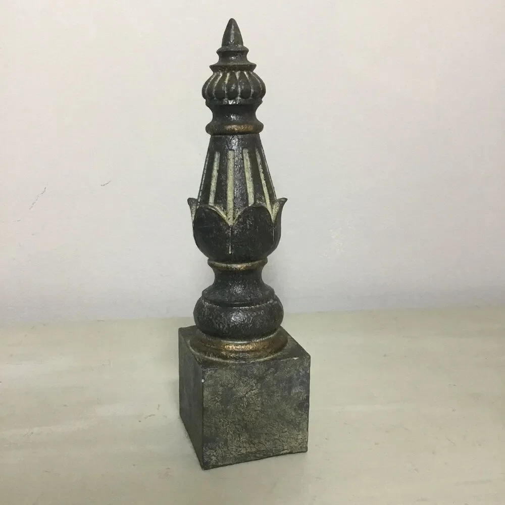 Vintage beige grey finial with gold tone edges and fluting classical style 10
